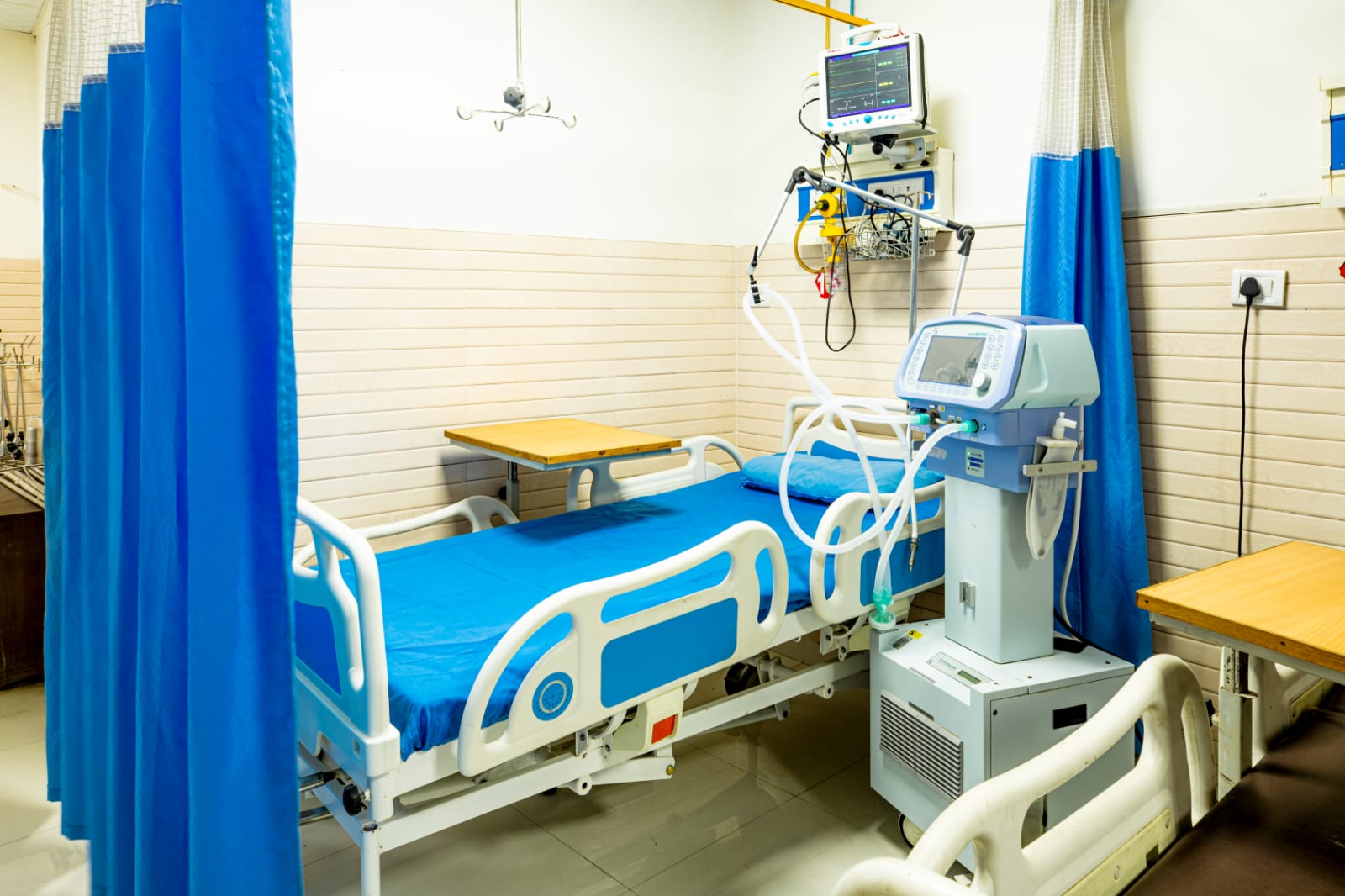 60-Bedded Hospital for Sale in Lucknow